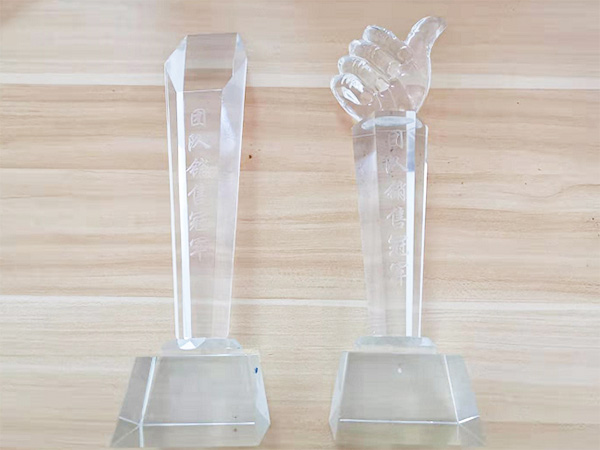 榮譽(yù)獎(jiǎng)杯